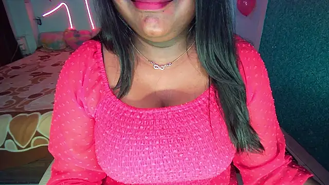 expression queen online show from February 19, 6:43 pm