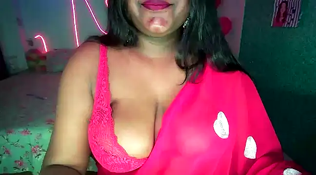 expression queen online show from March 10, 11:21 am