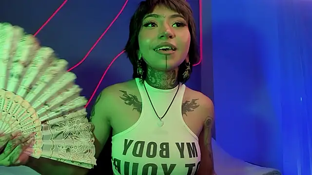 Evangeline bell online show from December 6, 6:17 pm