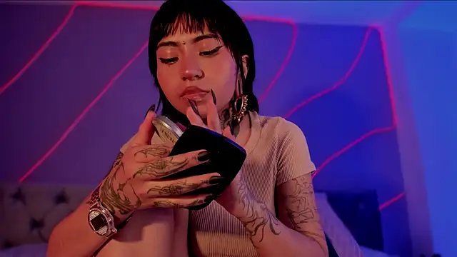 Evangeline bell online show from December 21, 8:21 pm