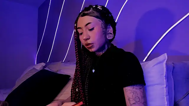 Evangeline bell online show from January 14, 2:53 pm