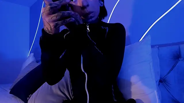 Evangeline bell online show from January 16, 11:58 am