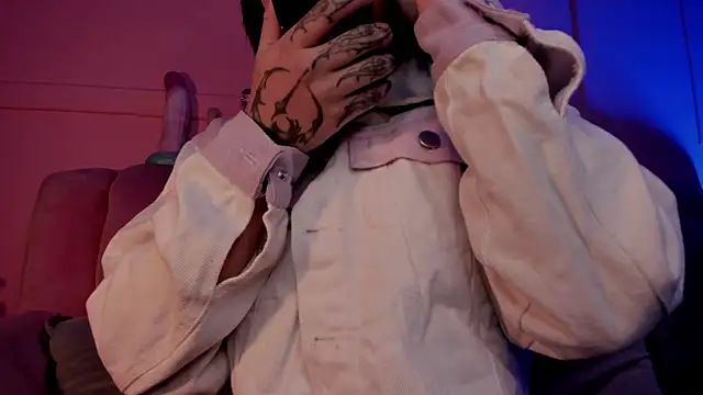 Evangeline bell online show from February 5, 12:06 pm