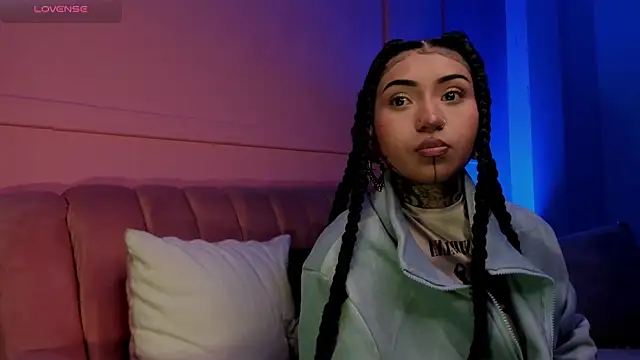 Evangeline bell online show from March 10, 3:41 pm