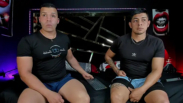 Snapshot of AndyandFran chatting on September 8, 9:47 pm AndyandFran online show from September 8, 9:47 pm