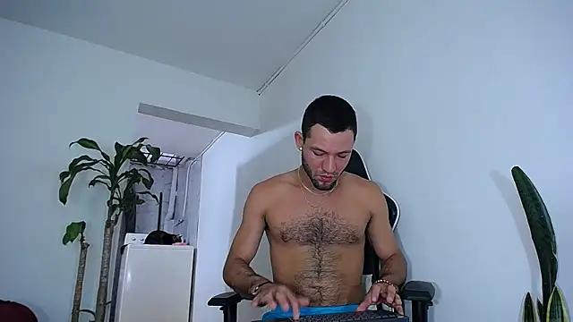 diamond black00 online show from March 19, 10:42 pm