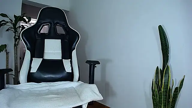 diamond black00 online show from March 20, 7:35 pm