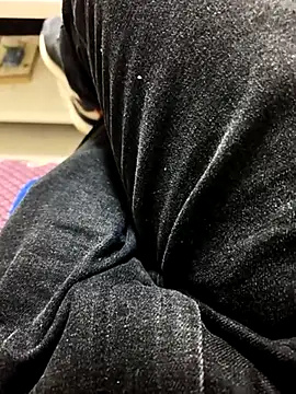 huzi518 online show from February 22, 10:29 am