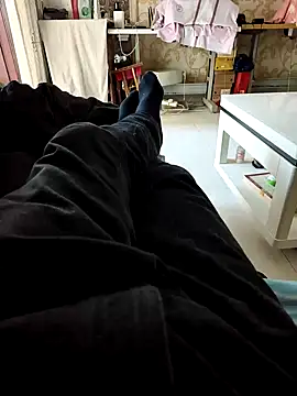 huzi518 online show from February 24, 6:05 am