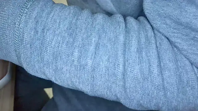 huzi518 online show from March 5, 12:55 pm