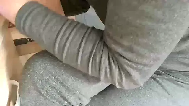 huzi518 online show from March 22, 1:11 am