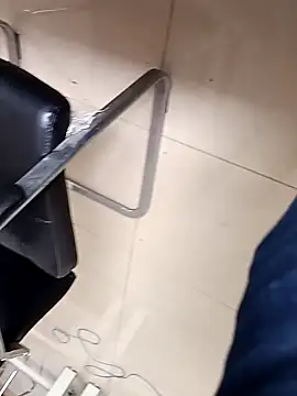 huzi518 online show from October 30, 2:46 am