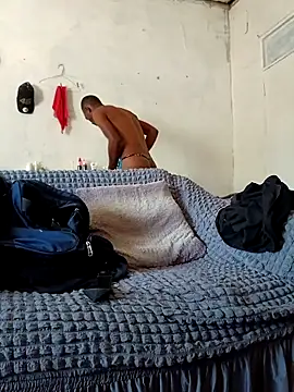 Snapshot of hotyoung24 chatting on October 15, 7:30 am hotyoung24 online show from October 15, 7:30 am