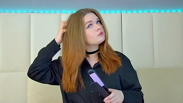 CrystalLyons online show from March 2, 6:16 am