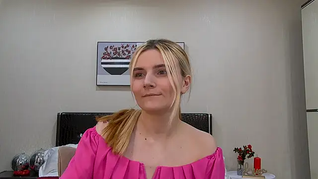 KellyStone online show from February 2, 5:42 am