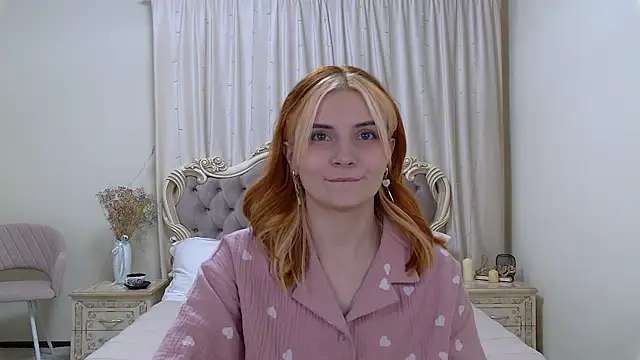 KellyStone online show from February 5, 12:10 am