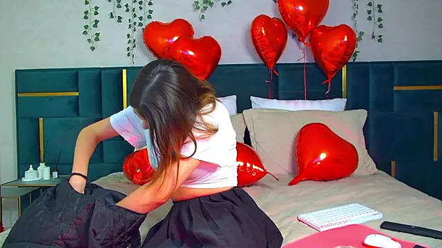 PollyLanders online show from February 10, 6:35 pm