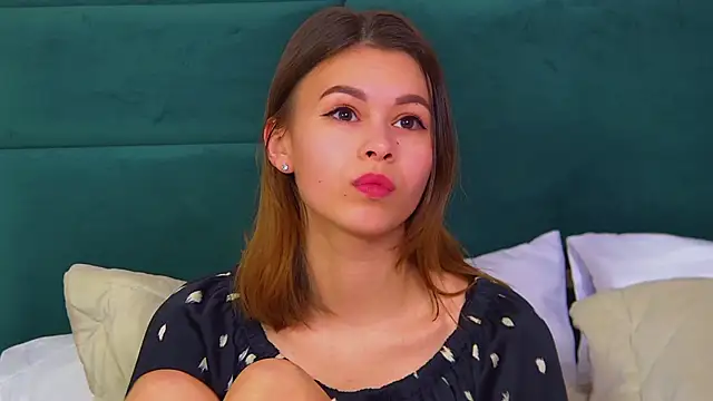 PollyLanders online show from February 19, 3:27 pm