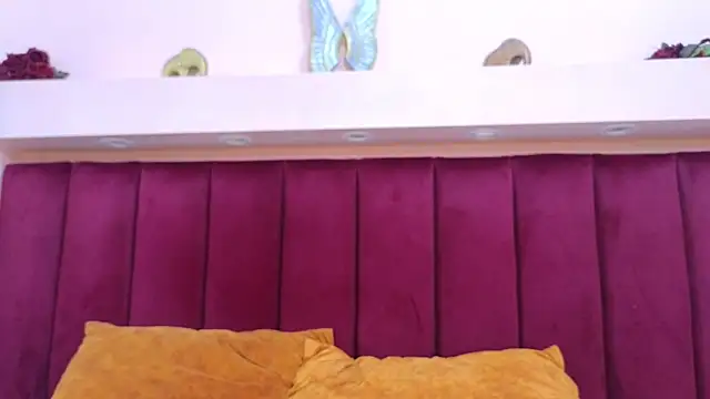 JESSYCORTES online show from January 15, 11:51 pm