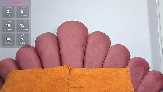 JESSYCORTES online show from October 26, 12:38 am