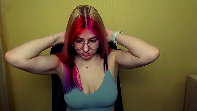 Luna Lush  online show from February 15, 12:11 pm