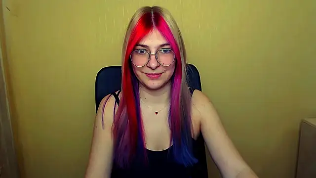 Luna Lush  online show from February 20, 9:22 am