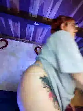 SophiaWeestt99 online show from March 6, 5:14 am