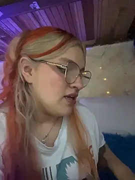 SophiaWeestt99 online show from October 23, 3:39 am