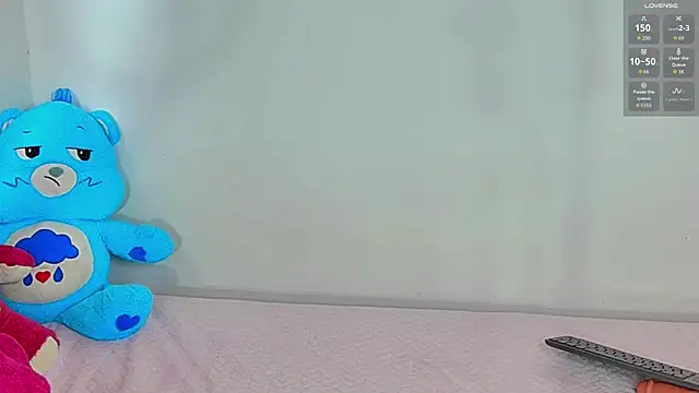 Anniecutte  online show from November 13, 3:55 pm