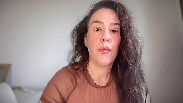 MilkyHoneyLullabies online show from September 15, 12:27 pm