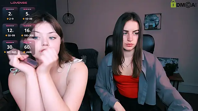 nikole kitt online show from March 14, 9:00 pm