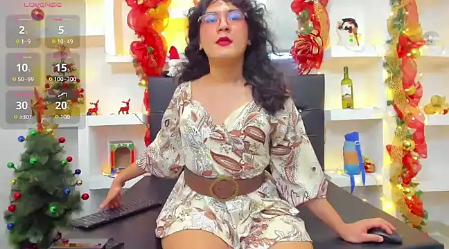 Elith Berry69 online show from December 17, 10:22 pm