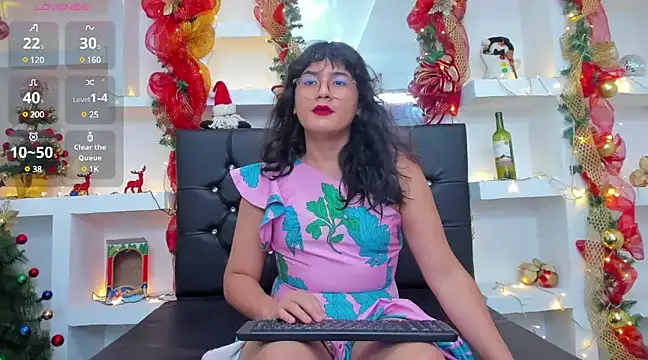 Elith Berry69 online show from December 22, 8:36 pm