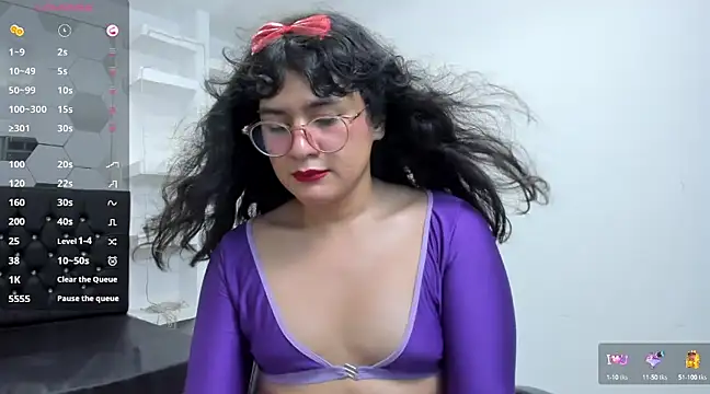 Elith Berry69 online show from March 13, 12:05 am