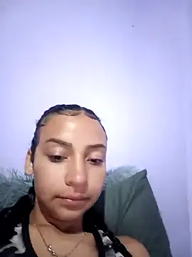 Snapshot of emma_ambar chatting on March 12, 4:19 am emma ambar online show from March 12, 4:19 am