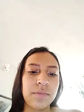 Snapshot of emma_ambar chatting on October 9, 5:55 pm emma ambar online show from October 9, 5:55 pm