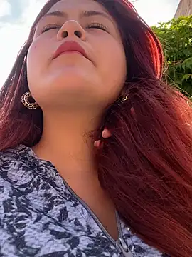 lia moon77 online show from December 7, 6:48 pm