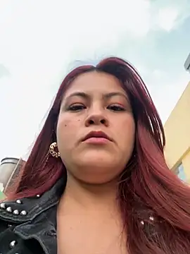 lia moon77 online show from December 8, 10:47 pm