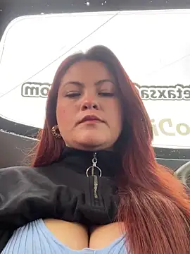 lia moon77 online show from January 3, 7:29 pm