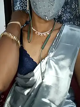 Snapshot of Miakhalifatamil chatting on December 15, 4:59 pm Miakhalifatamil online show from December 15, 4:59 pm