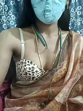 Snapshot of Miakhalifatamil chatting on February 4, 8:59 pm Miakhalifatamil online show from February 4, 8:59 pm