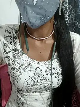 Snapshot of Miakhalifatamil chatting on February 5, 7:42 pm Miakhalifatamil online show from February 5, 7:42 pm