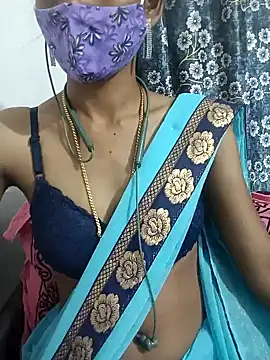 Snapshot of Miakhalifatamil chatting on February 6, 9:17 pm Miakhalifatamil online show from February 6, 9:17 pm