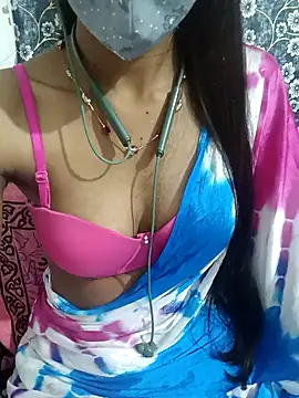 Snapshot of Miakhalifatamil chatting on February 11, 6:55 pm Miakhalifatamil online show from February 11, 6:55 pm