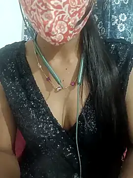 Snapshot of Miakhalifatamil chatting on February 12, 6:09 pm Miakhalifatamil online show from February 12, 6:09 pm