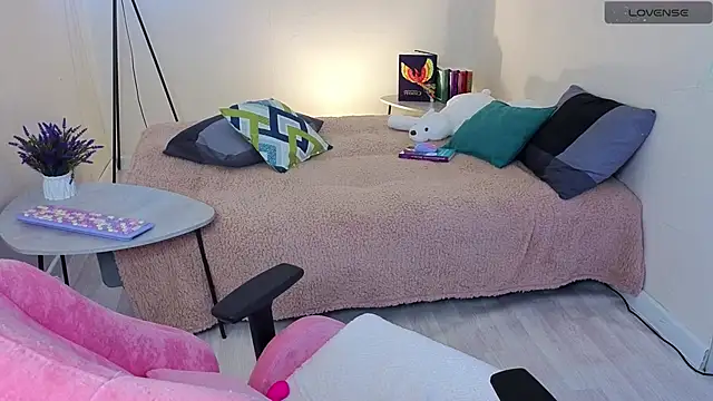 Lill Mary online show from February 21, 8:07 am