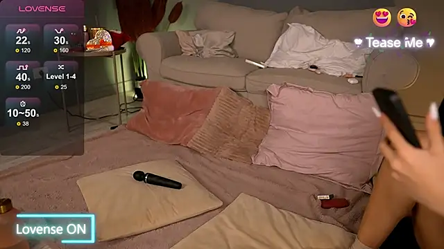 Snapshot of BetsyGonzale chatting on February 26, 4:03 am BetsyGonzale online show from February 26, 4:03 am