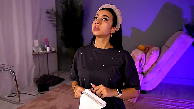 Snapshot of BetsyGonzale chatting on October 16, 4:02 am BetsyGonzale online show from October 16, 4:02 am