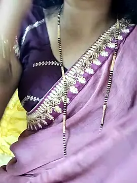 Snapshot of anuradha1432 chatting on September 18, 8:38 am anuradha1432 online show from September 18, 8:38 am