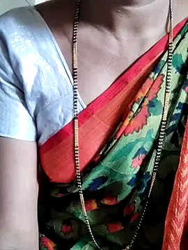 Snapshot of anuradha1432 chatting on October 16, 9:43 am anuradha1432 online show from October 16, 9:43 am